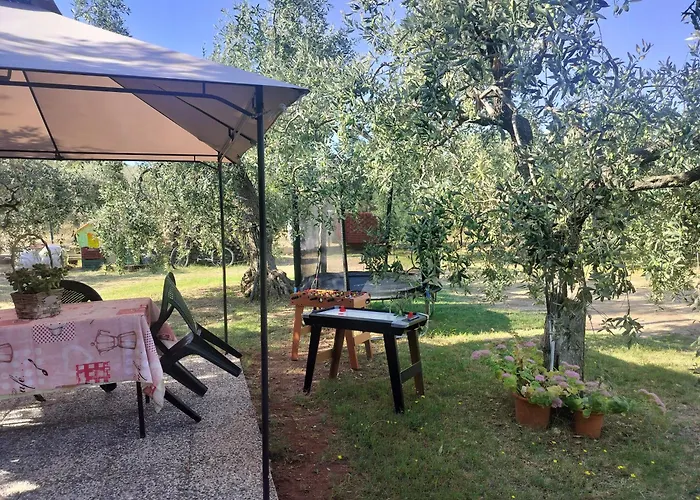 Olive's House Nyaraló Szkála Rahoníu